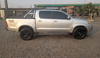 TOYOTA/ HILUX CD 4X4 full