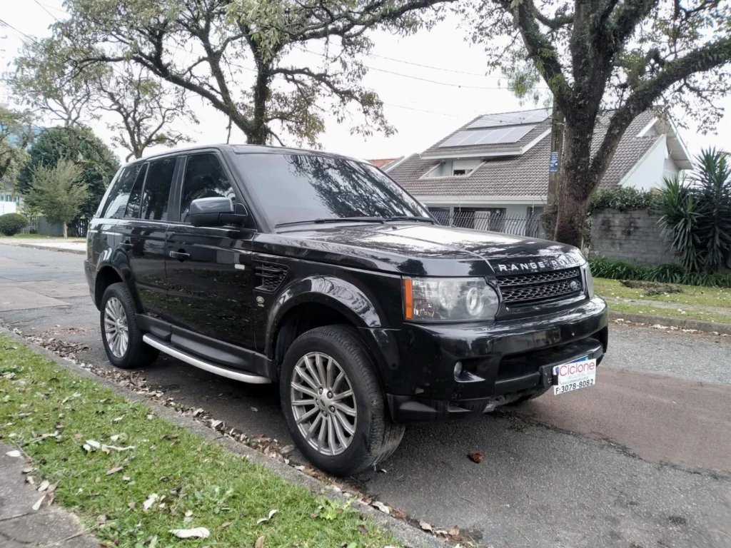 LAND ROVER RANGE ROVER SPORT SE - veículo salvado em Curitiba