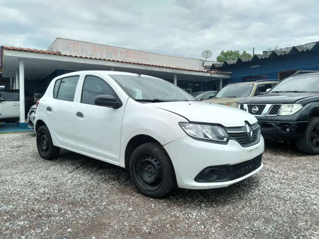 RENAULT SANDERO AUTHENTIQUE - veículo salvado em Curitiba