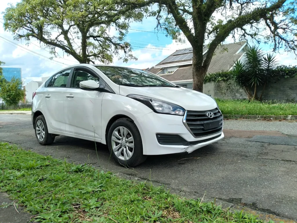 HYUNDAI HB20 S à venda em Curitiba